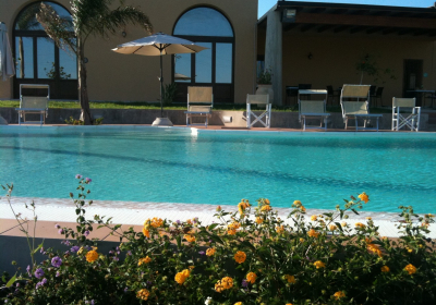 Casa Vacanze Residence Latruvatura Bilocali In Villa Con Piscina